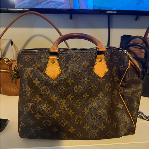 Speedy 30 w/ diy patches - Picture 2 of 11